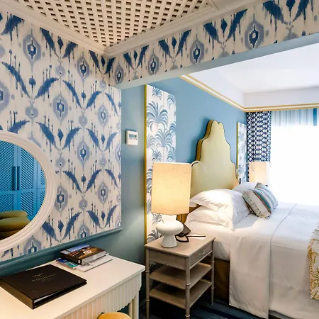 阿尔巴罗斯酒店 5*