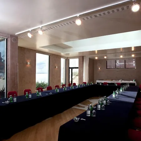 酒店 阿尔巴罗斯酒店