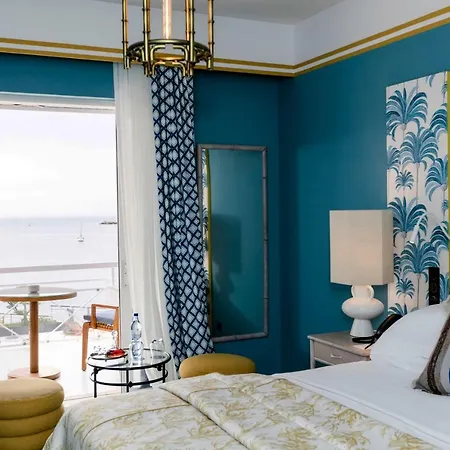 阿尔巴罗斯酒店 5*