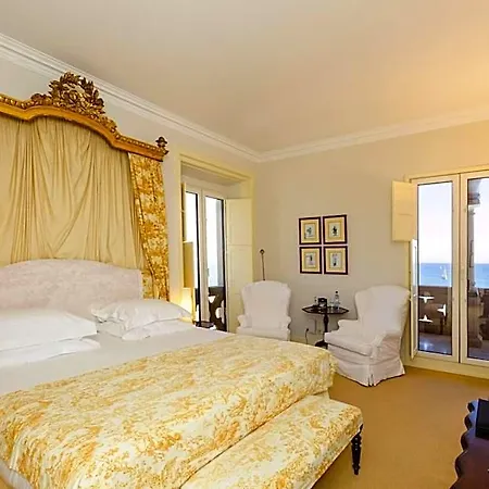 The Albatroz 5*