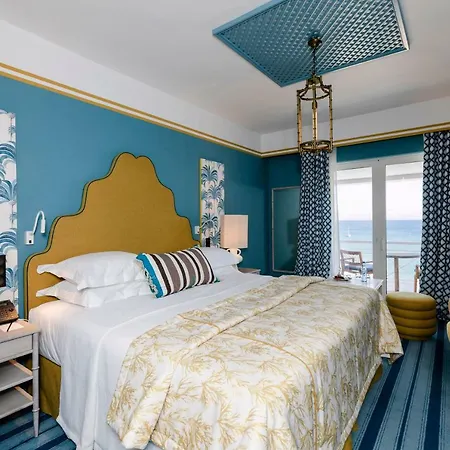 Hotel The Albatroz Віавіа