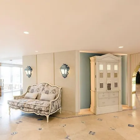 ألباتروز 5*