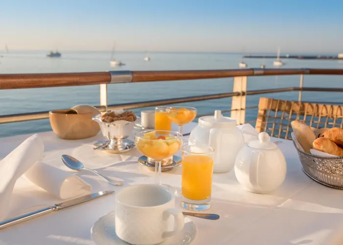 The Albatroz Hotel 5*